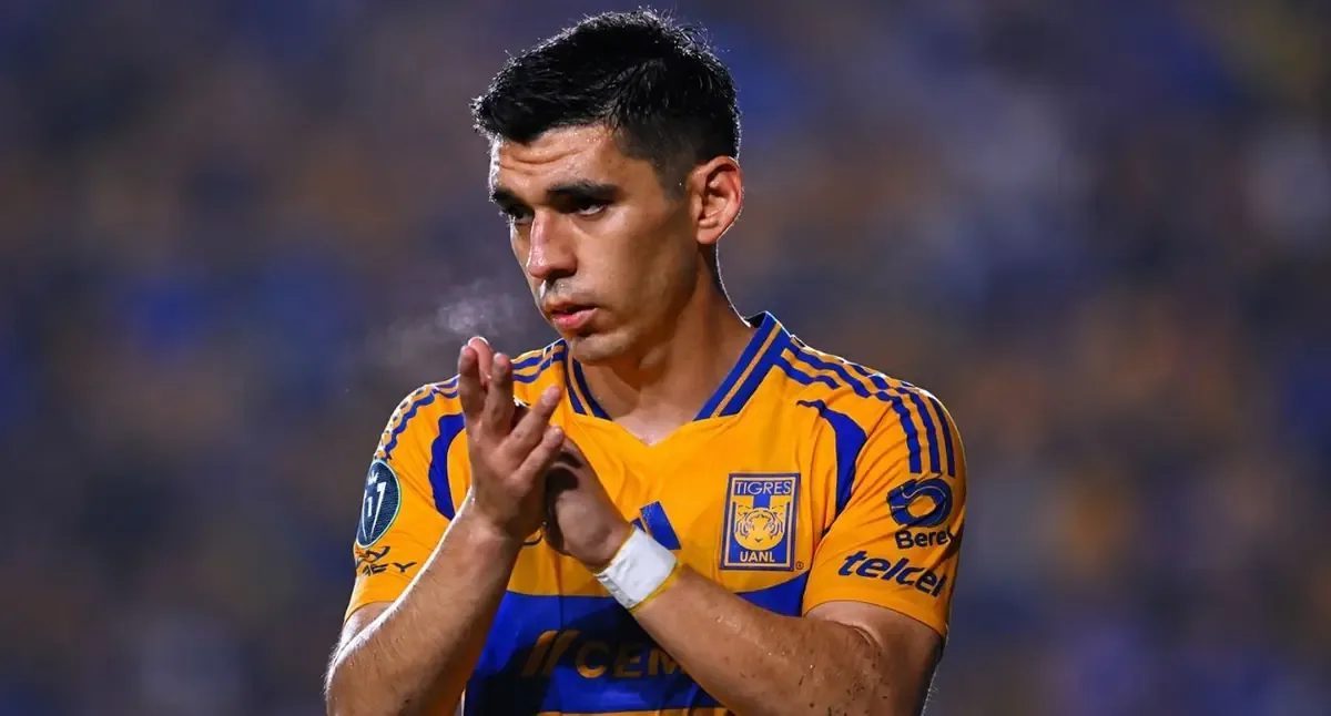 El defensor fue operado nuevamente de la rodilla y se perderá todo el torneo.
