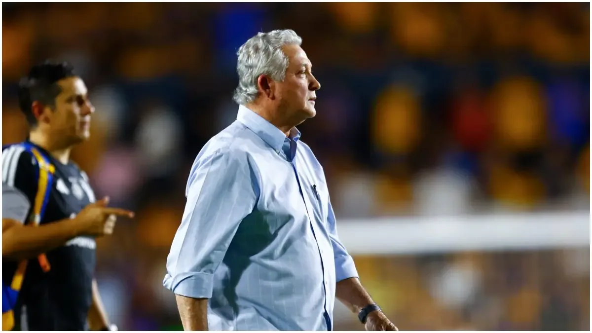 La búsqueda de un nuevo goleador por parte de Tigres se complica a una semana del cierre del mercado de fichajes.