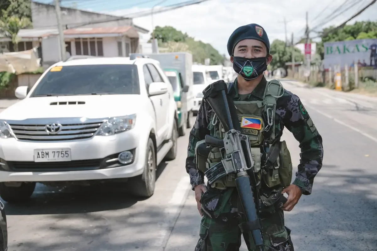 La violencia en instituciones educativas genera preocupación en Filipinas y reabre el debate sobre la seguridad estudiantil.