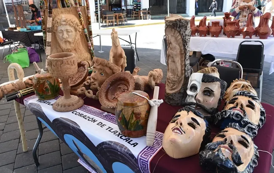 Artesanos de Tlaxcala mostrarán su trabajo en Toronto y Ottawa, promoviendo el comercio y la cultura.
