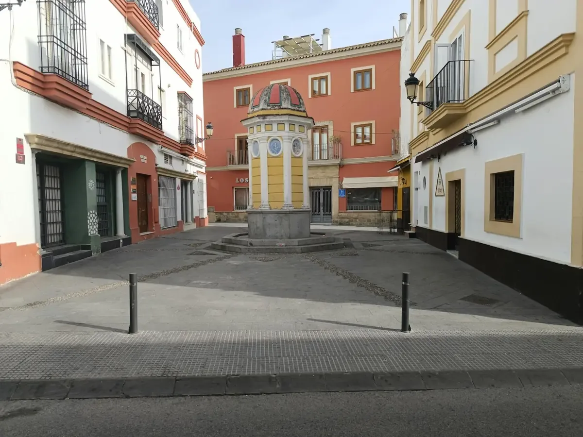 El Ayuntamiento critica la falta de comunicación del Ministerio de Transportes sobre el proyecto del AVE Madrid-Lisboa.
