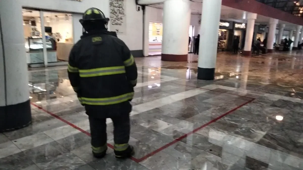 Las autoridades locales implementan un operativo para mitigar los efectos de las fuertes lluvias en Toluca, mejorando la seguridad y movilidad.