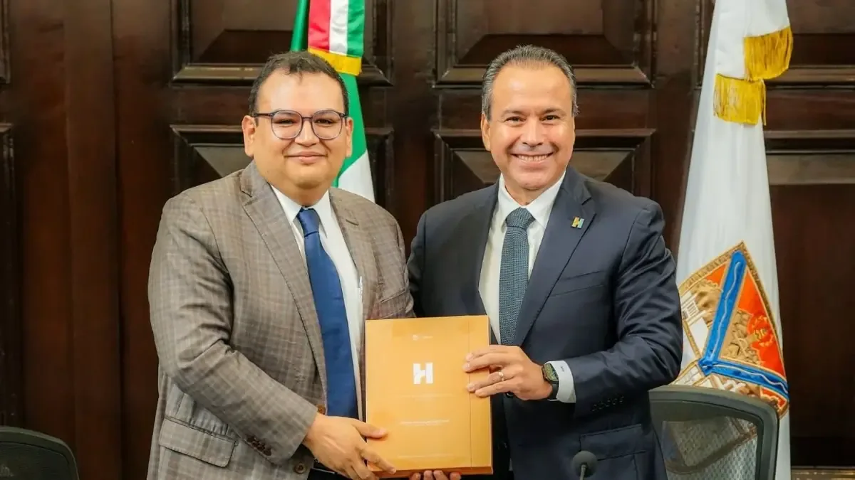 El alcalde resalta avances en seguridad, finanzas y participación ciudadana en su segundo informe.