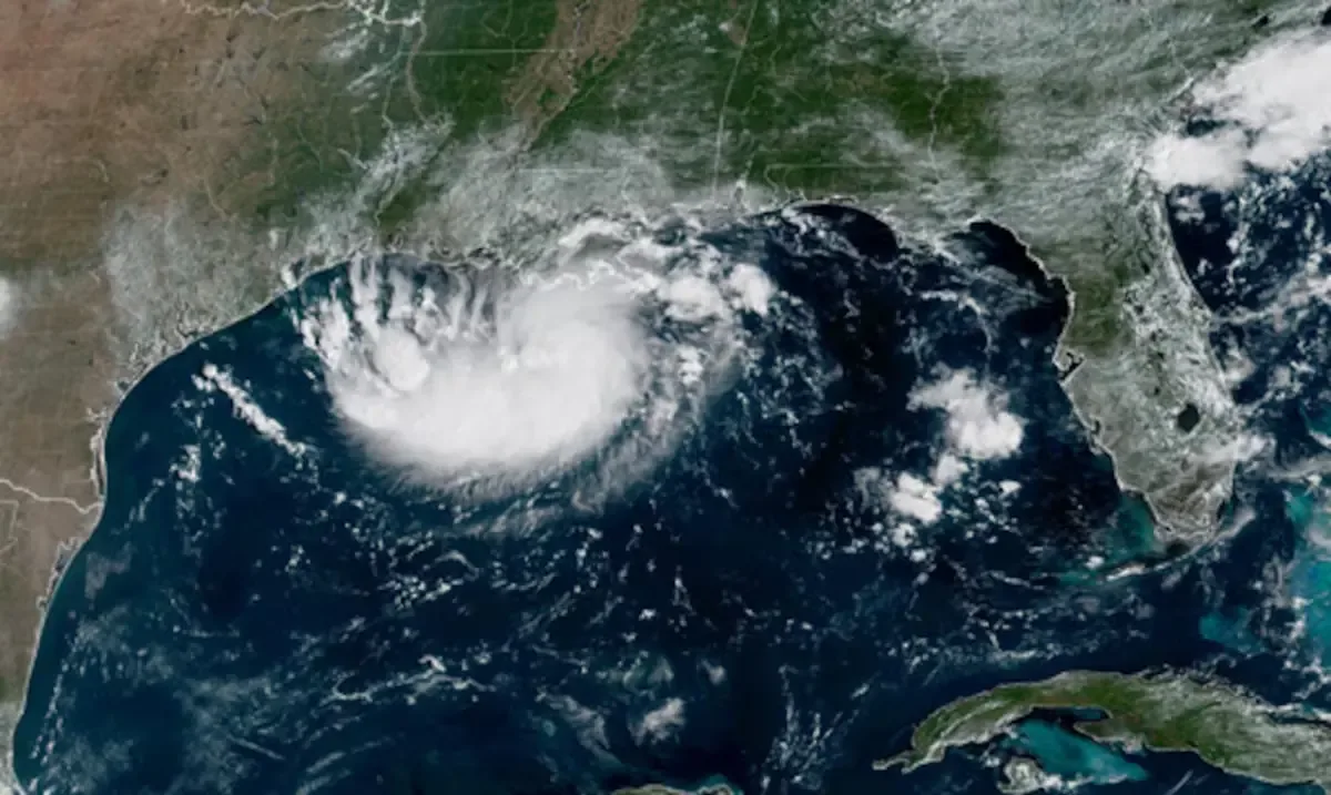 La tormenta podría provocar inundaciones en zonas urbanas y bajas de Texas y Luisiana.