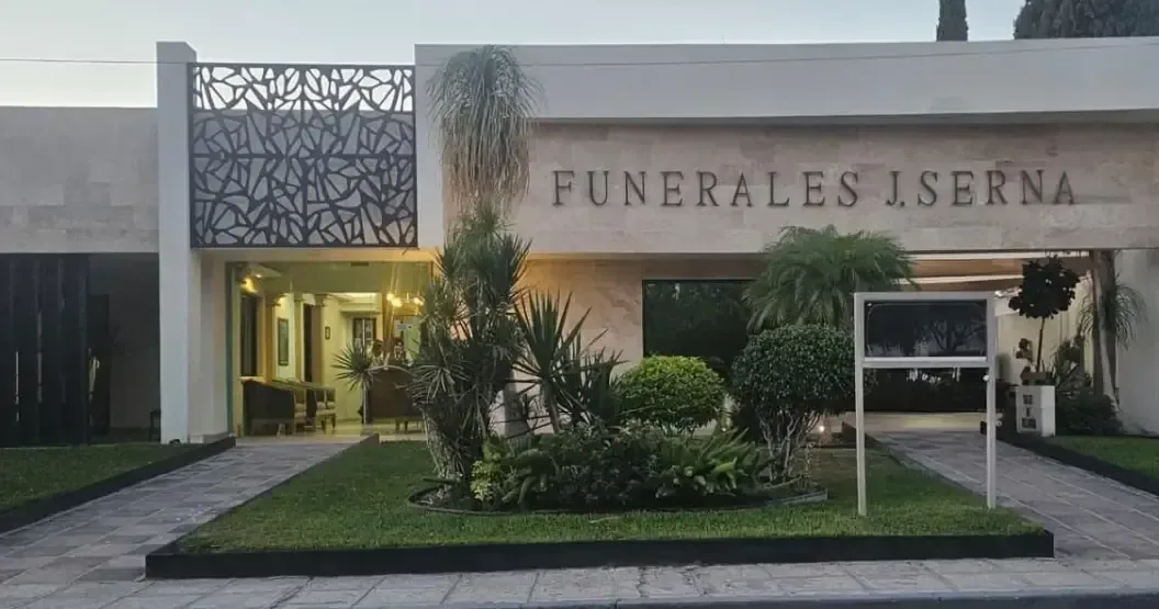 La comunidad rinde homenaje a su líder por más de tres décadas de servicio público.