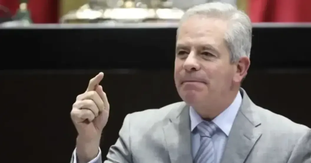 Legislador del PAN advierte sobre las repercusiones de una propuesta que podría socavar la certeza electoral en México.