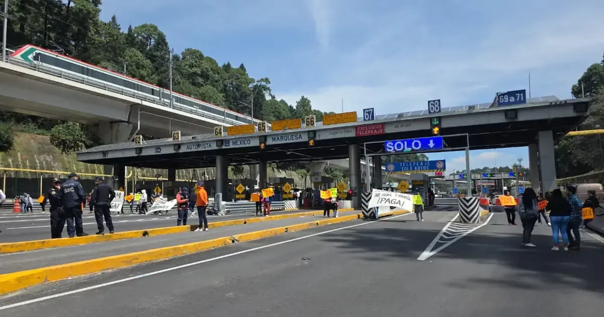 Diversas organizaciones protestan en la capital por el incumplimiento de acuerdos laborales y derechos de trabajadores.