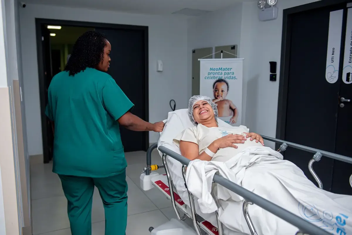Empleados del hospital reclaman recodificación de puestos y atención a sus demandas laborales.