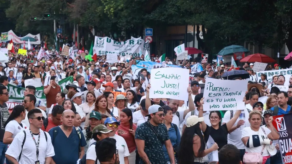 La movilización se da en respuesta a un aumento salarial del 8% considerado insuficiente.