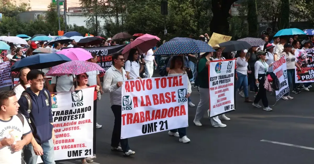 La falta de folios en las boletas genera desconfianza entre los trabajadores del IMSS durante la votación.
