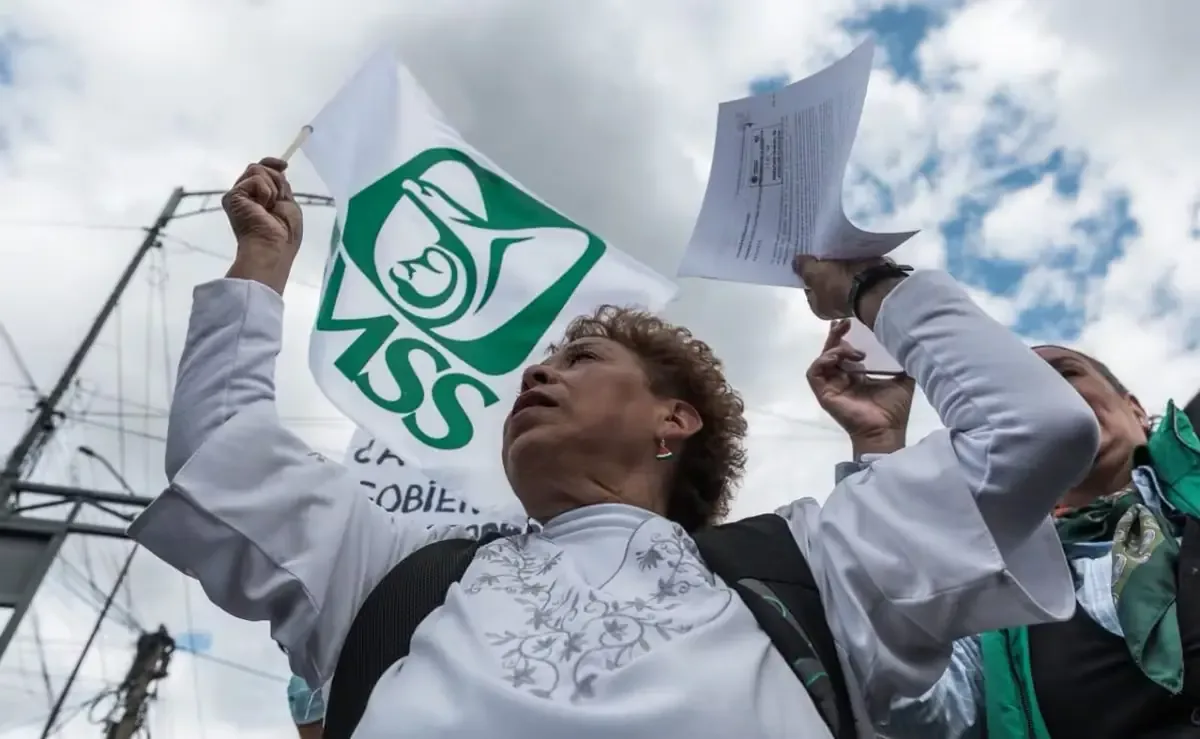 Los trabajadores demandan un aumento salarial y rechazan la propuesta del director general.