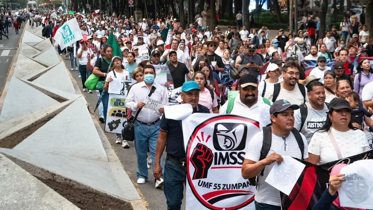 Los empleados del IMSS exigen mejoras salariales y condiciones laborales dignas ante la falta de respuesta de las autoridades.