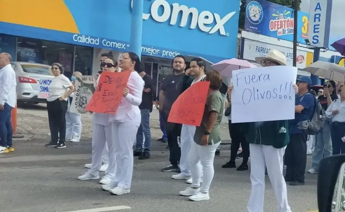 Trabajadores del IMSS en dos estados demandan aumento salarial del 10% y mejores condiciones laborales.
