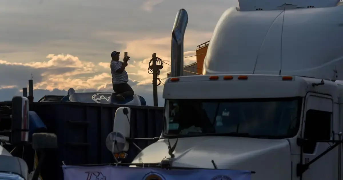 Los transportistas exigen mayor seguridad y reducción de impuestos en sus protestas.