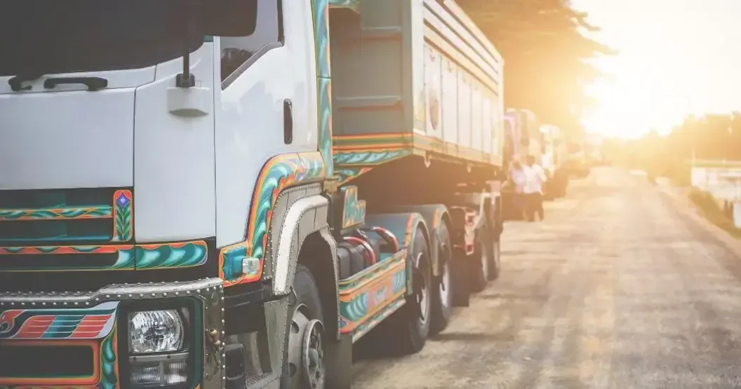 La Alianza Mexicana de Organización de Transportistas convoca a una protesta por la inseguridad y extorsiones en carreteras.