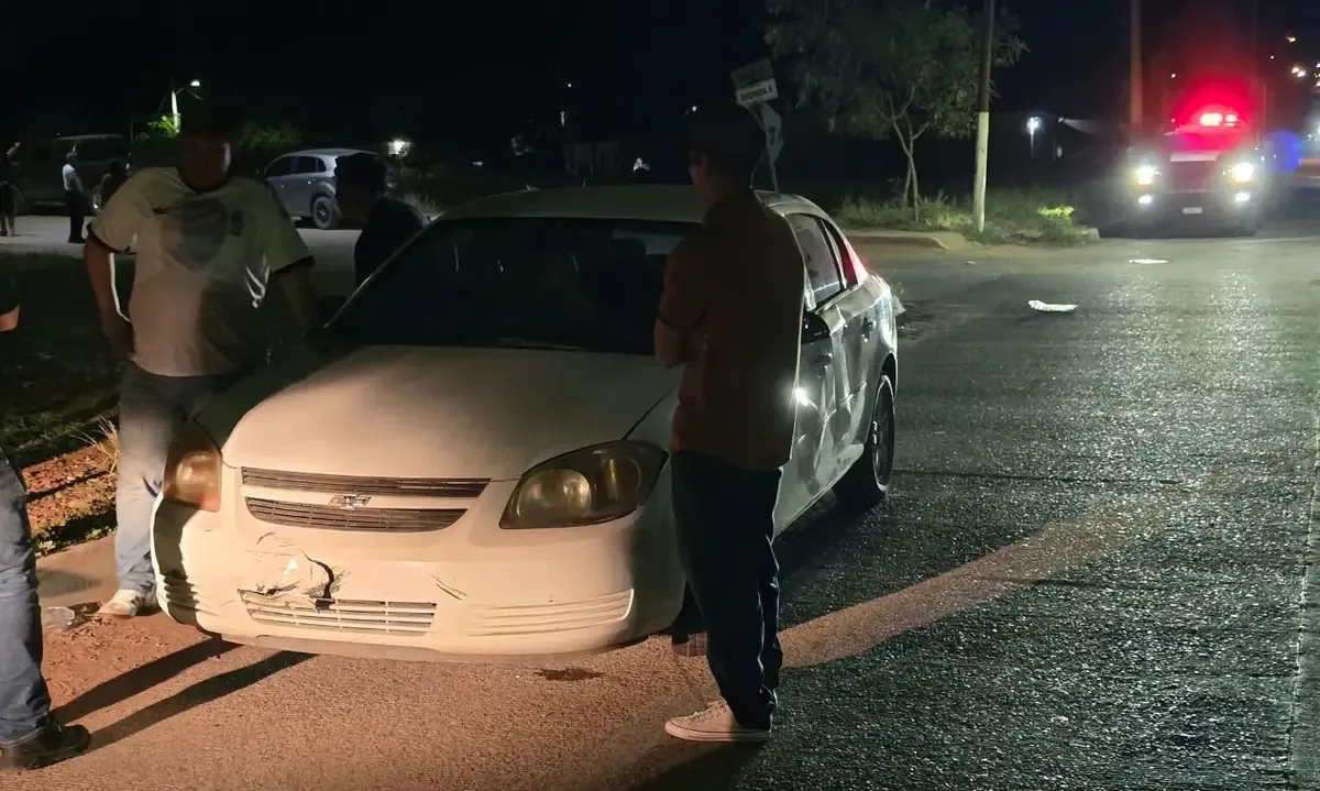 El incidente se registró en una intersección, poniendo de relieve la importancia de la seguridad vial.