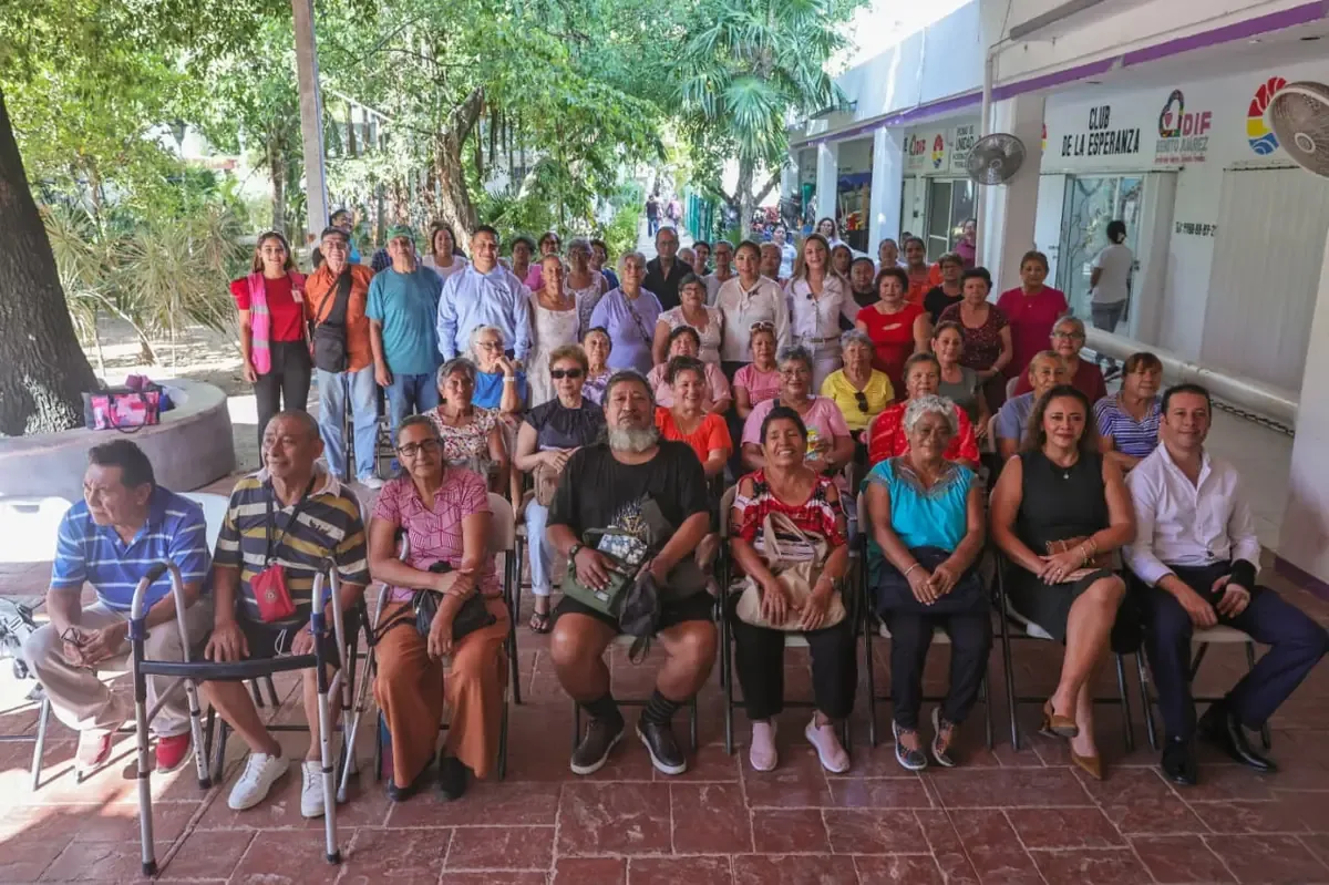 El programa busca mejorar la salud bucal y la autoestima de los beneficiarios.
