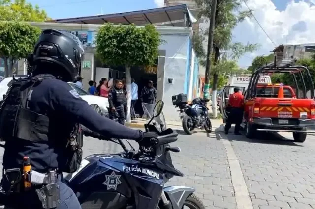 Los robos incluyeron una refaccionaria, una joyería y una estética, generando alarma entre los comerciantes.