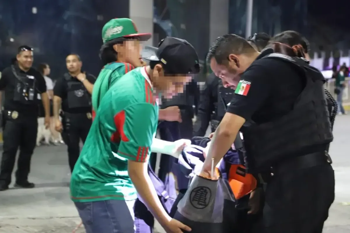 La DSPM implementó un operativo durante los festejos por el partido de la Selección Mexicana.