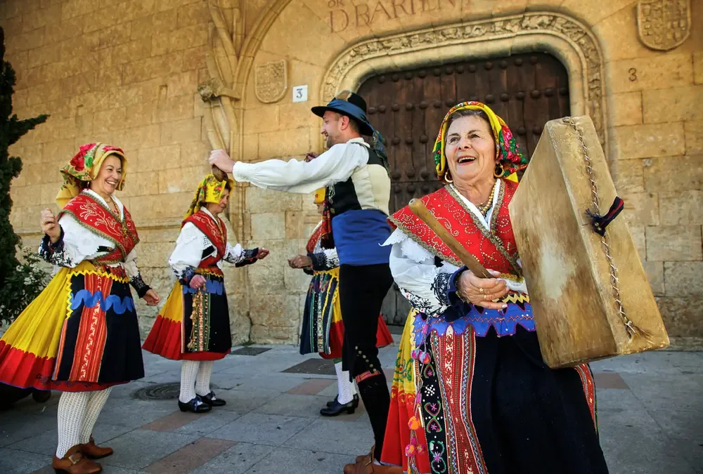 Tres galardonados destacan la importancia de las raíces culturales en la música tradicional.