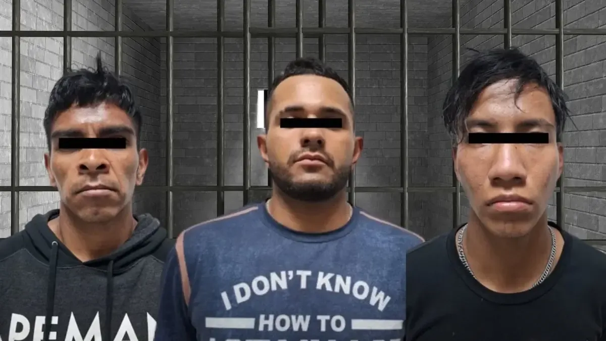 Tres hombres fueron arrestados en Apodaca por narcotráfico y robos a negocios cercanos.