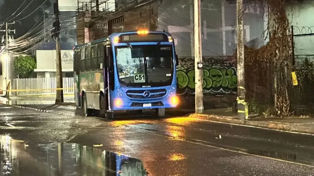 Trágico accidente en Avenida Felipe Carrillo Puerto en Nuevo León.