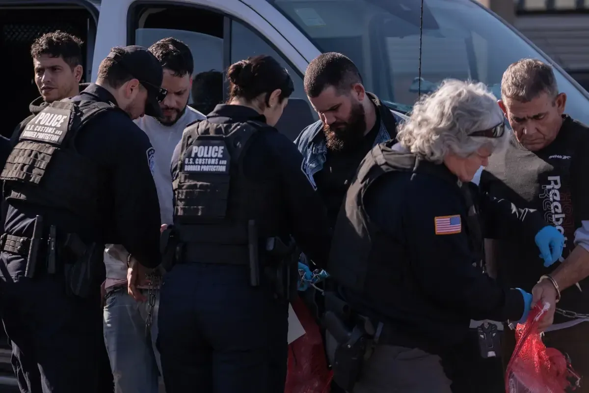 Estas audiencias masivas generan preocupación sobre el debido proceso de los inmigrantes en EE. UU.