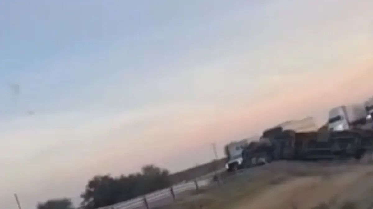Un accidente carretero en Anáhuac dejó un copiloto lesionado y al conductor detenido, mientras se investigan las causas del incidente.