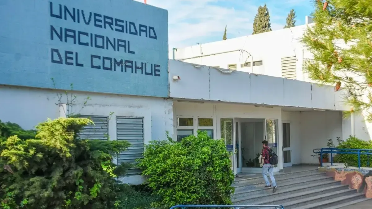 La reconocida profesora y lingüista dejó un legado significativo en la educación y la investigación.