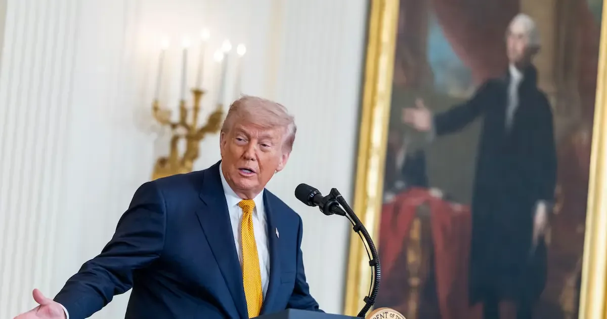 Las tensiones entre EE.UU. y México aumentan tras declaraciones del presidente Trump sobre el narcotráfico.