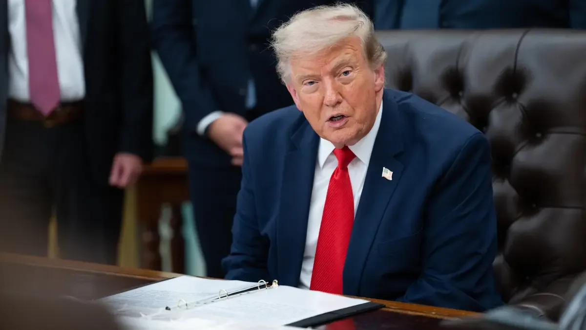La decisión de Trump responde a un acuerdo preliminar que busca aliviar tensiones en el Medio Oriente.