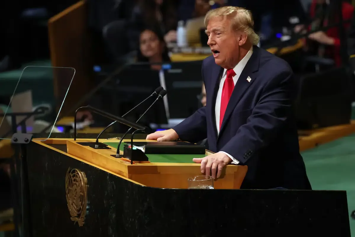 Las afirmaciones de Trump sobre la paz y la economía generan dudas antes de las elecciones.