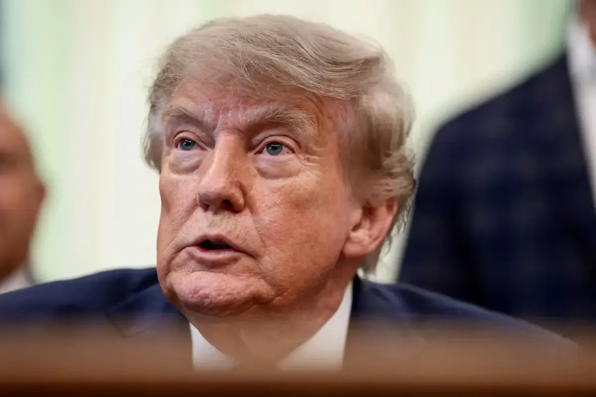 Trump llama a México a fortalecer su compromiso en la lucha contra el narcotráfico y detener el flujo de drogas.