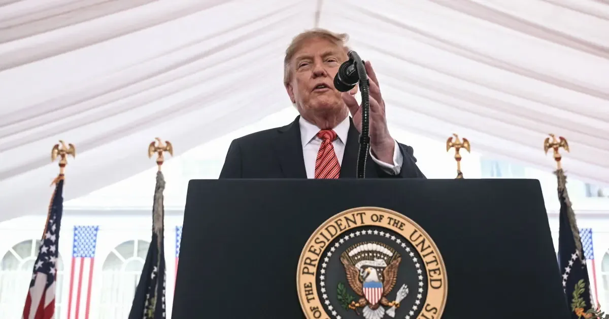 La relación comercial entre México y Estados Unidos se mantiene, mientras Trump lanza advertencias a Canadá.