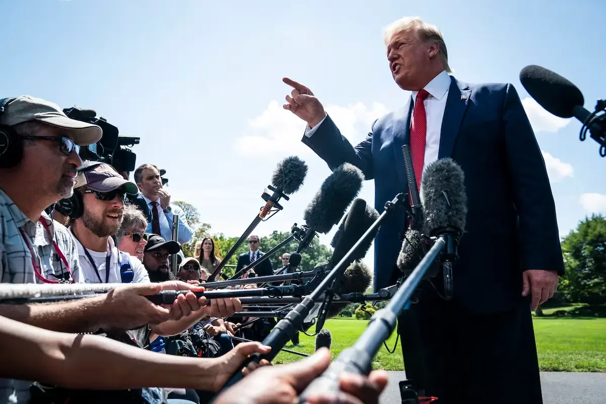 Este veto a la prensa amenaza la libertad de cobertura informativa en Estados Unidos.