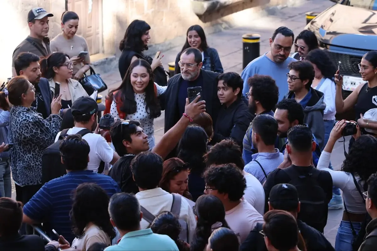 El Festival Internacional de Cine de Morelia atrae visitantes, destacando la cultura y gastronomía local.
