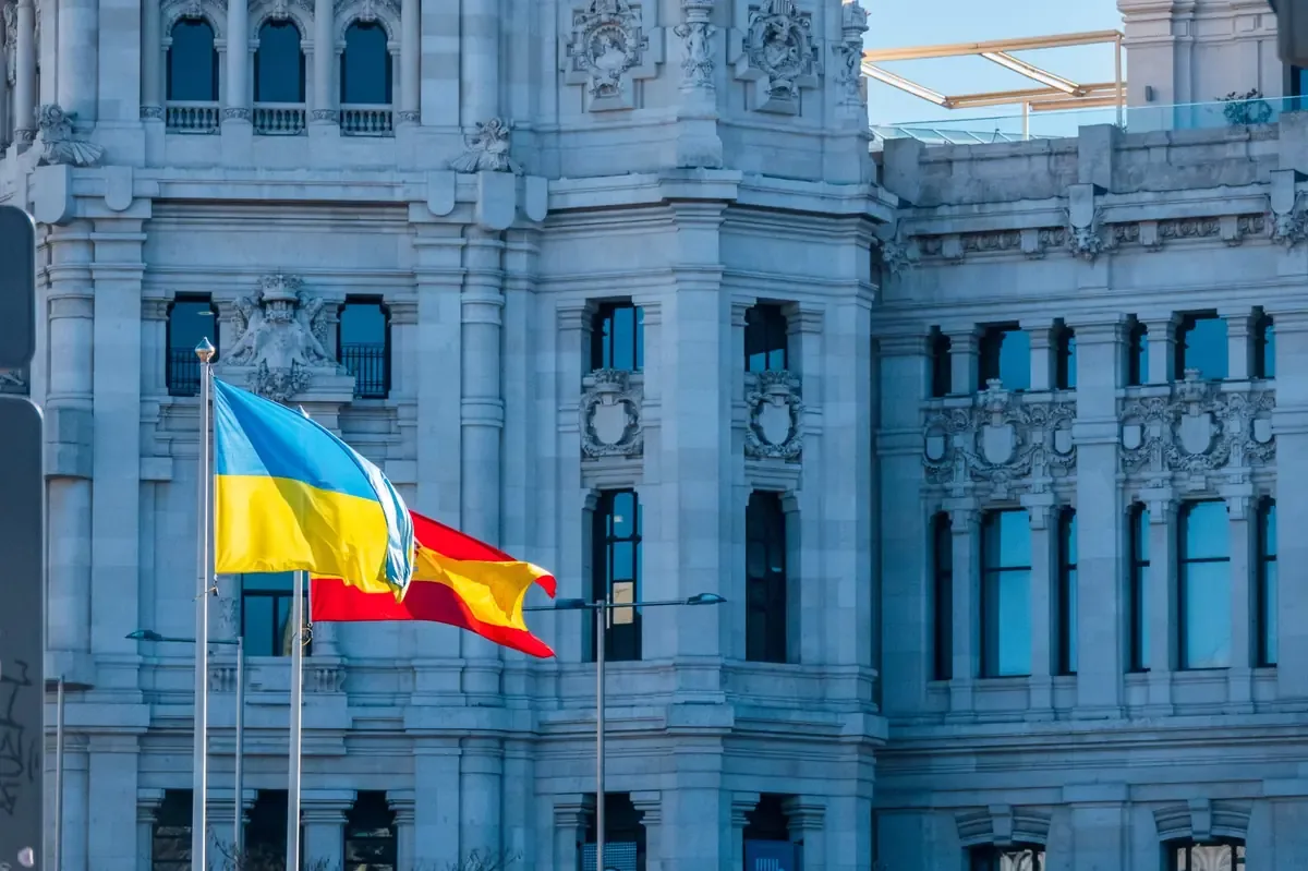 La ofensiva busca presionar al Kremlin mientras continúan los combates en el este de Ucrania.