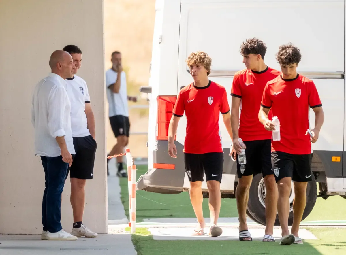 La UD Logroñés mezcla juventud y experiencia en su plantilla para afrontar la Primera Federación.