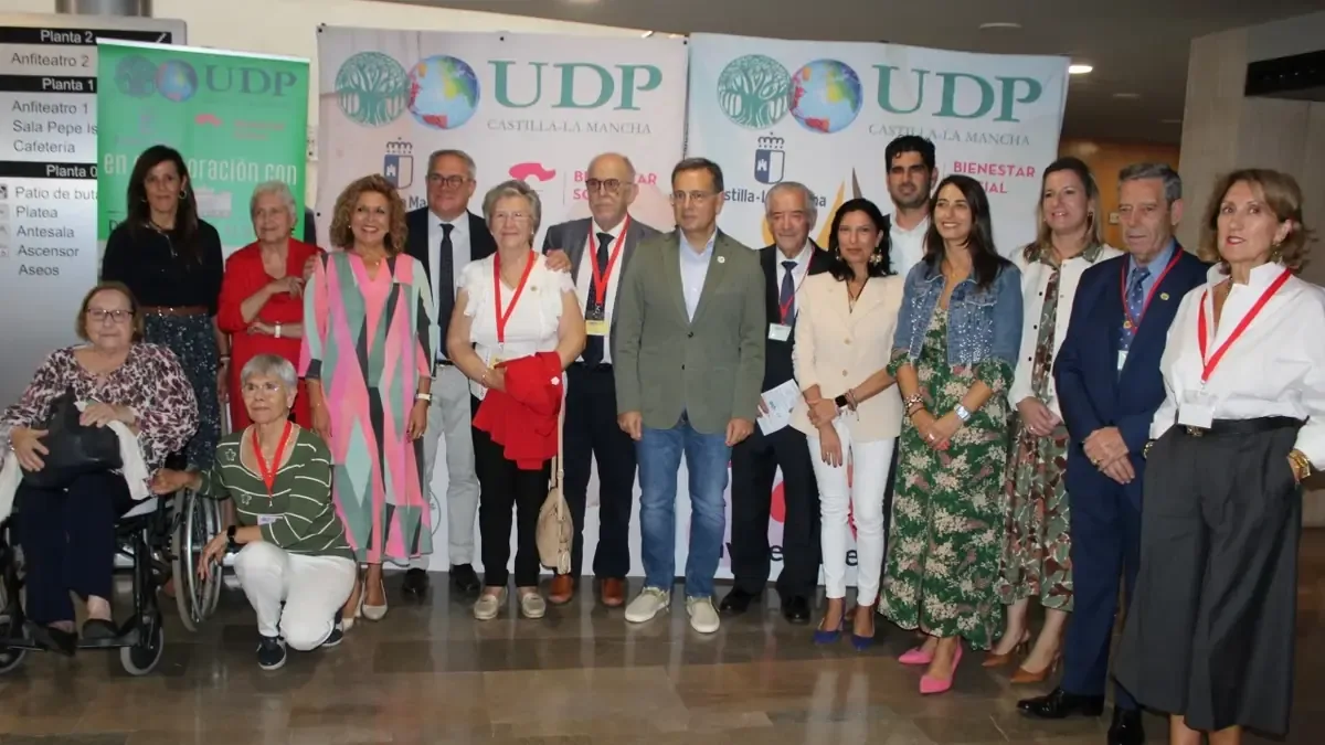 El relevo de liderazgo ocurre en un congreso que destacó la importancia del voluntariado en la atención a personas mayores.
