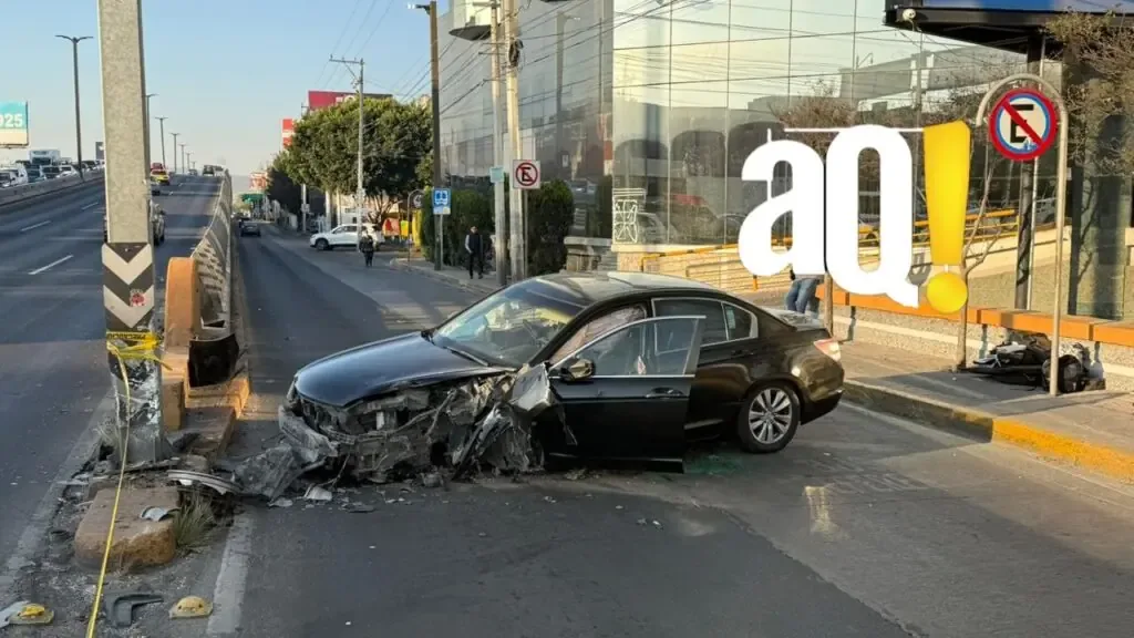 Un accidente automovilístico en Querétaro resultó en una mujer gravemente lesionada y su pareja con heridas menores.