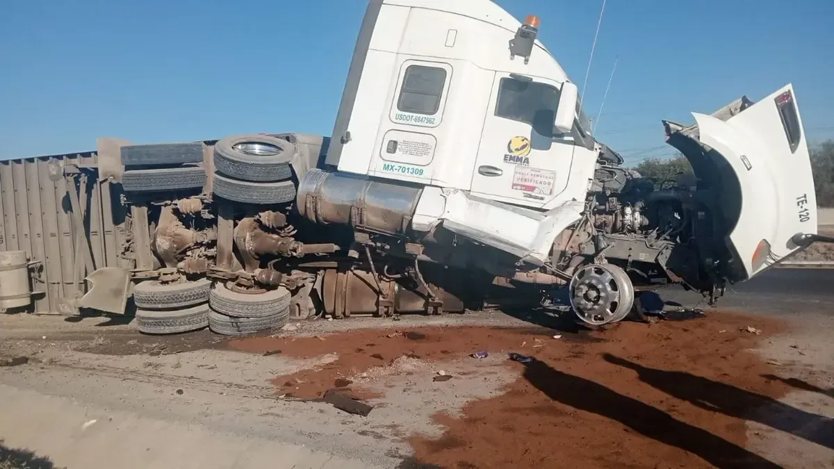 Un accidente de tránsito tuvo lugar en el Anillo Periférico, generando movilización de cuerpos de auxilio.