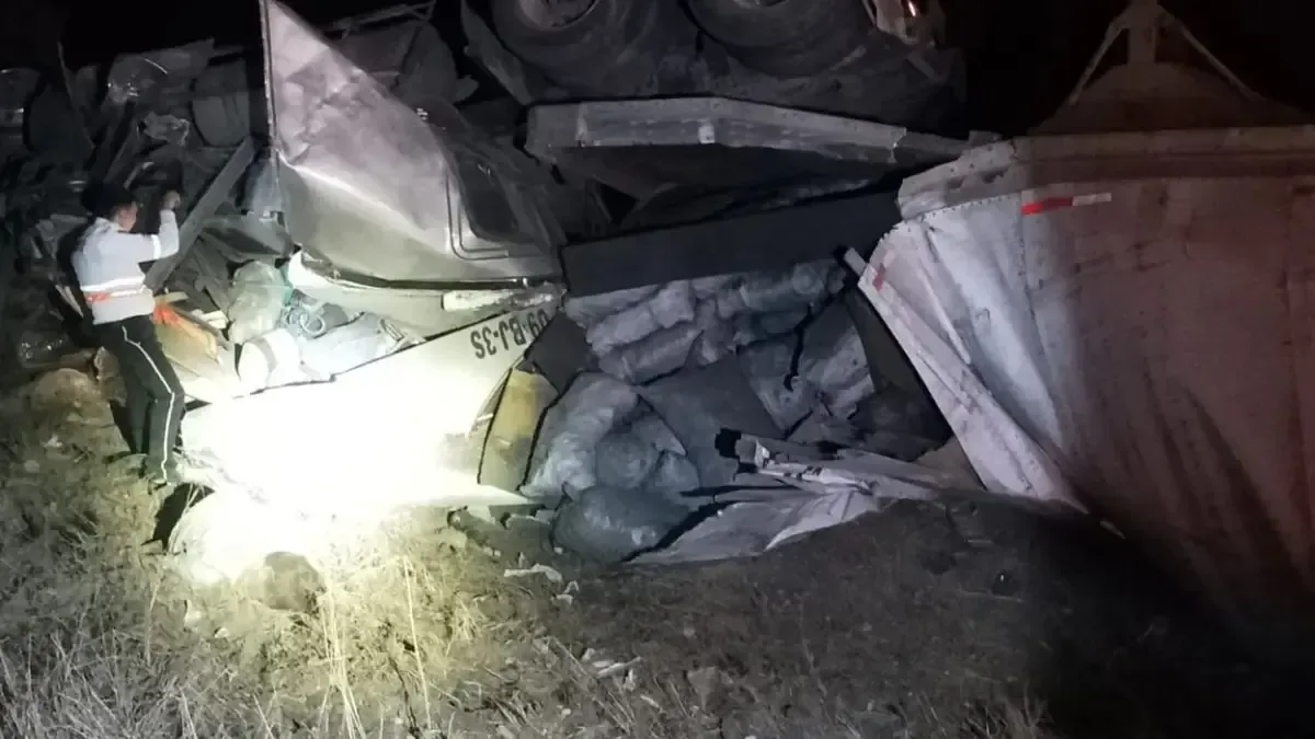 Un accidente en el Anillo Periférico causó la muerte del conductor, generando una fuerte movilización de emergencias.