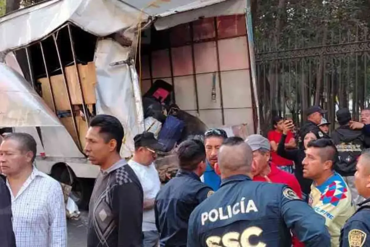Un accidente en la alcaldía Miguel Hidalgo genera afectaciones graves en la circulación y atención médica a los heridos.