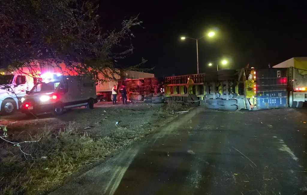 Un accidente en la carretera a Morelia genera congestión en la circulación y atención médica urgente para un herido.