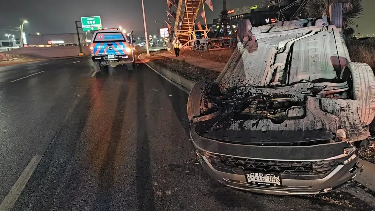 Un accidente en Paseo de los Leones narra los riesgos de manejar cansado.