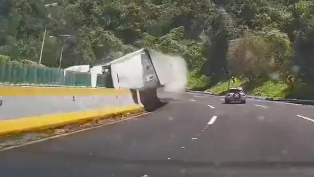 Un accidente fatal afectó la circulación y dejó un automovilista fallecido.