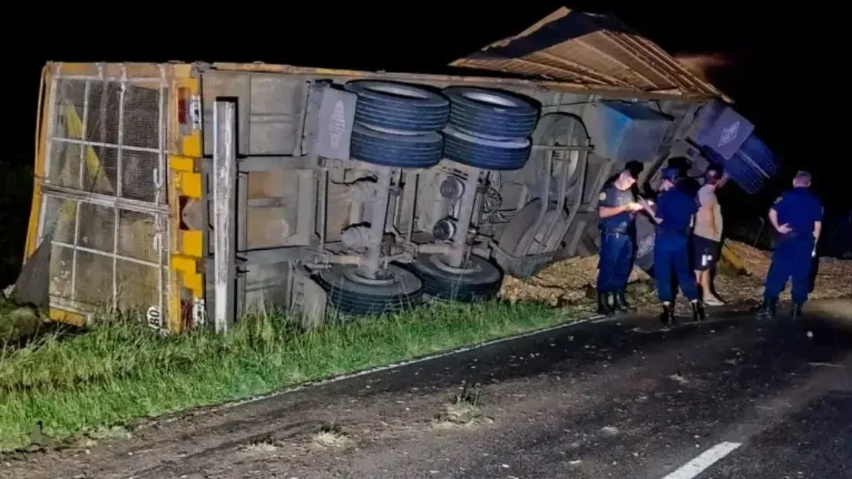 Un accidente vehicular culmina en un trágico incidente en La Paz, donde un hombre resultó gravemente herido.