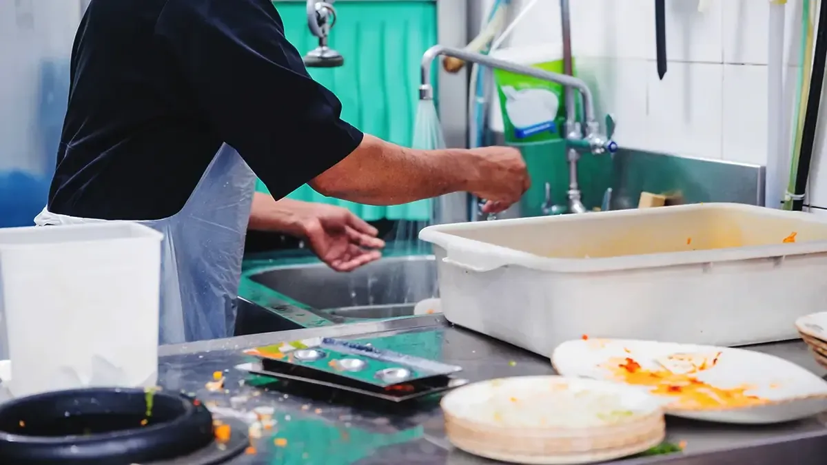 Un análisis revela qué estados enfrentan más quejas sobre limpieza de restaurantes.