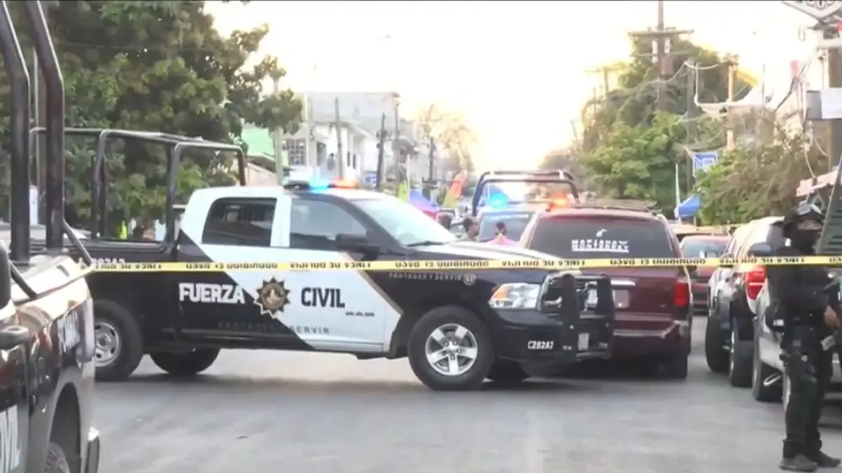 Un ataque armado dejó a un hombre sin vida en su negocio, generando movilización policiaca en la zona.