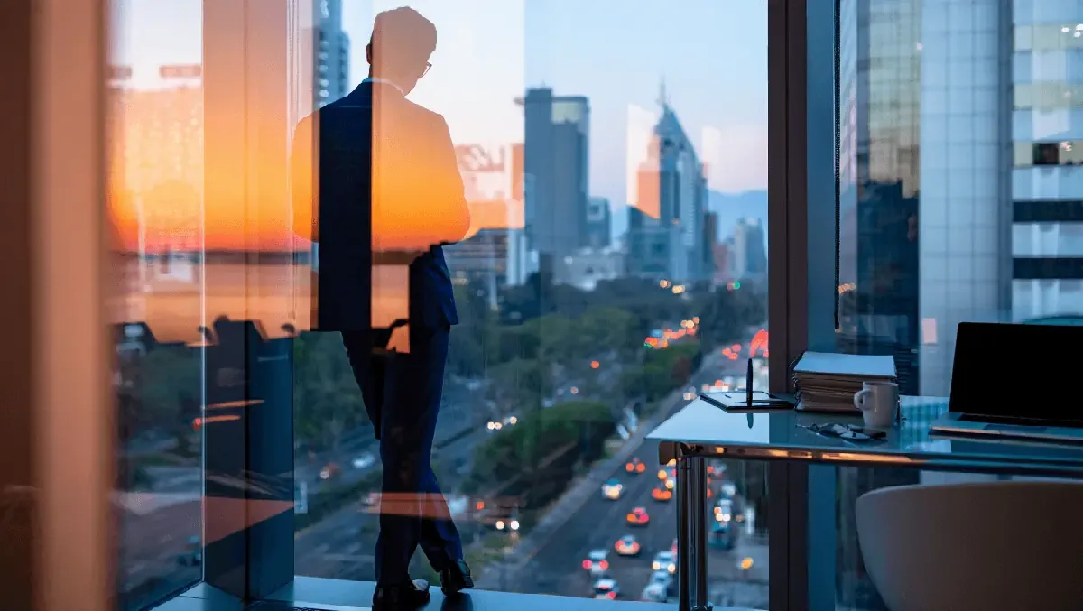 Un aumento moderado que podría impactar empleo y salarios en el país.